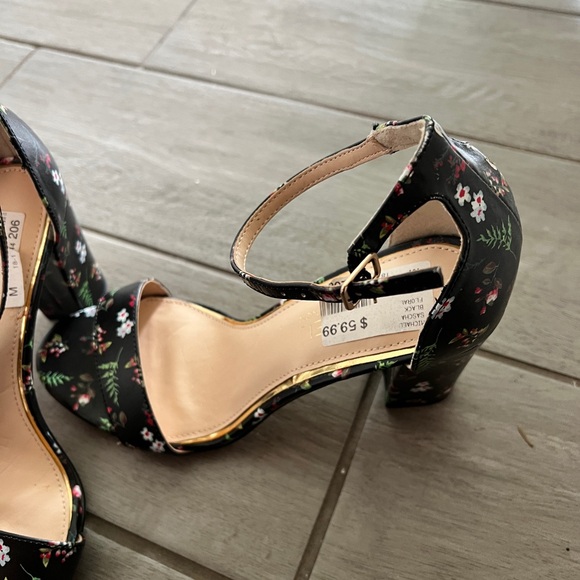 Michaels Black Floral Heels - Picture 2 of 3